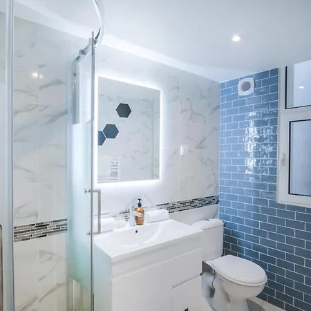 Palais Royal Design Apartment *