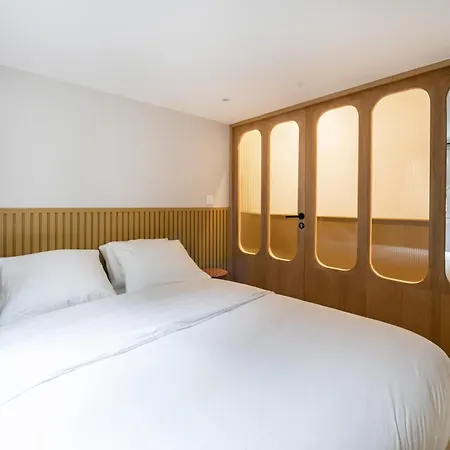Apartment Palais Royal Design *