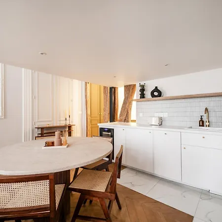 Apartment Palais Royal Design *