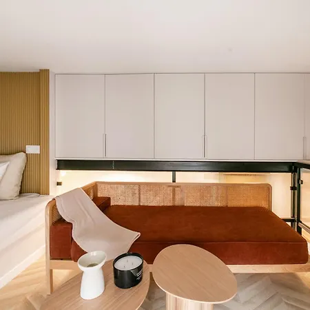 Palais Royal Design Apartment *